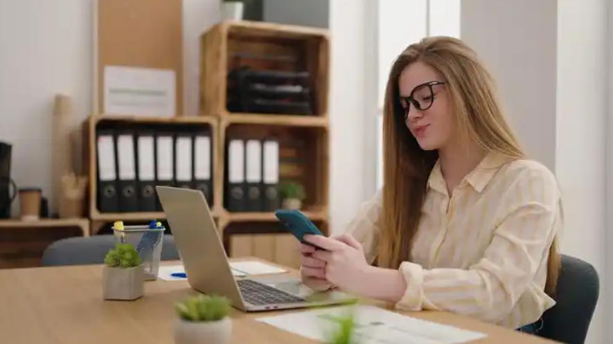 浙江纯爱服饰有限公司轮播图3