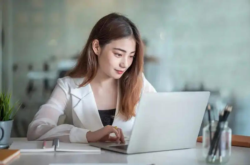 浙江纯爱服饰有限公司轮播图5